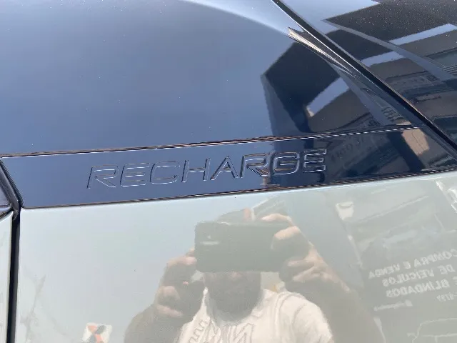 Volvo XC40 Recharge - Imagem 15