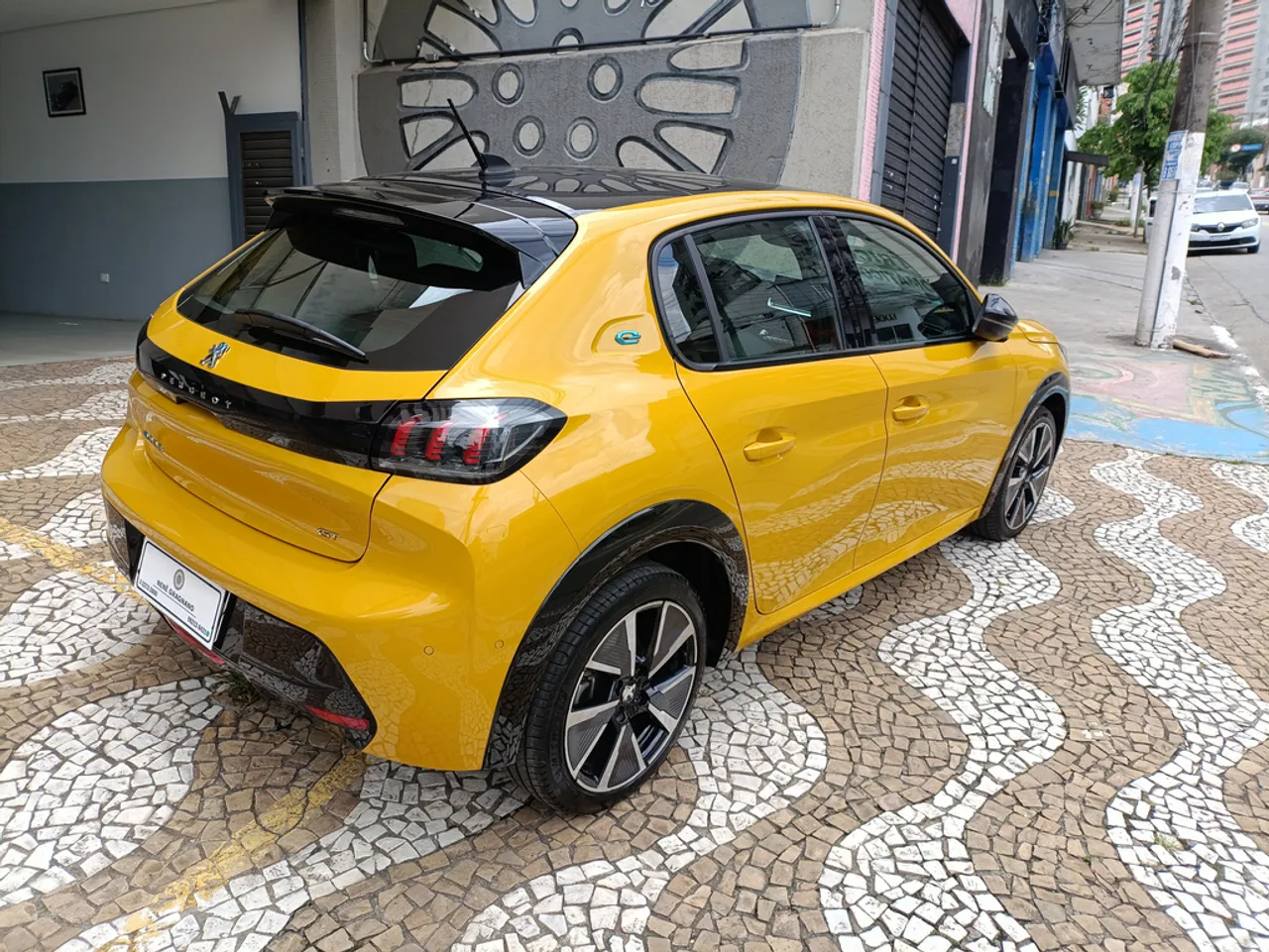 Peugeot E-208 - Imagem 5