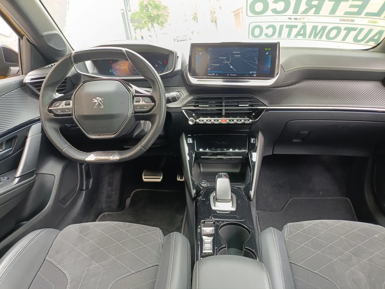 Peugeot E-208 - Imagem 10