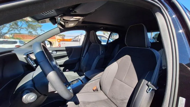 Volvo XC40 Recharge - Imagem 24
