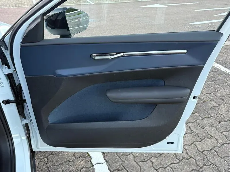 Volvo EX30 - Imagem 15