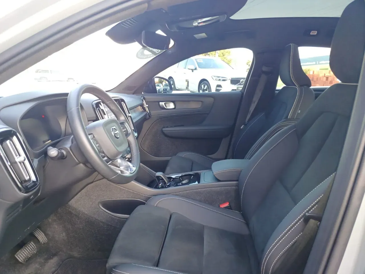 Volvo C40 Recharge - Imagem 4