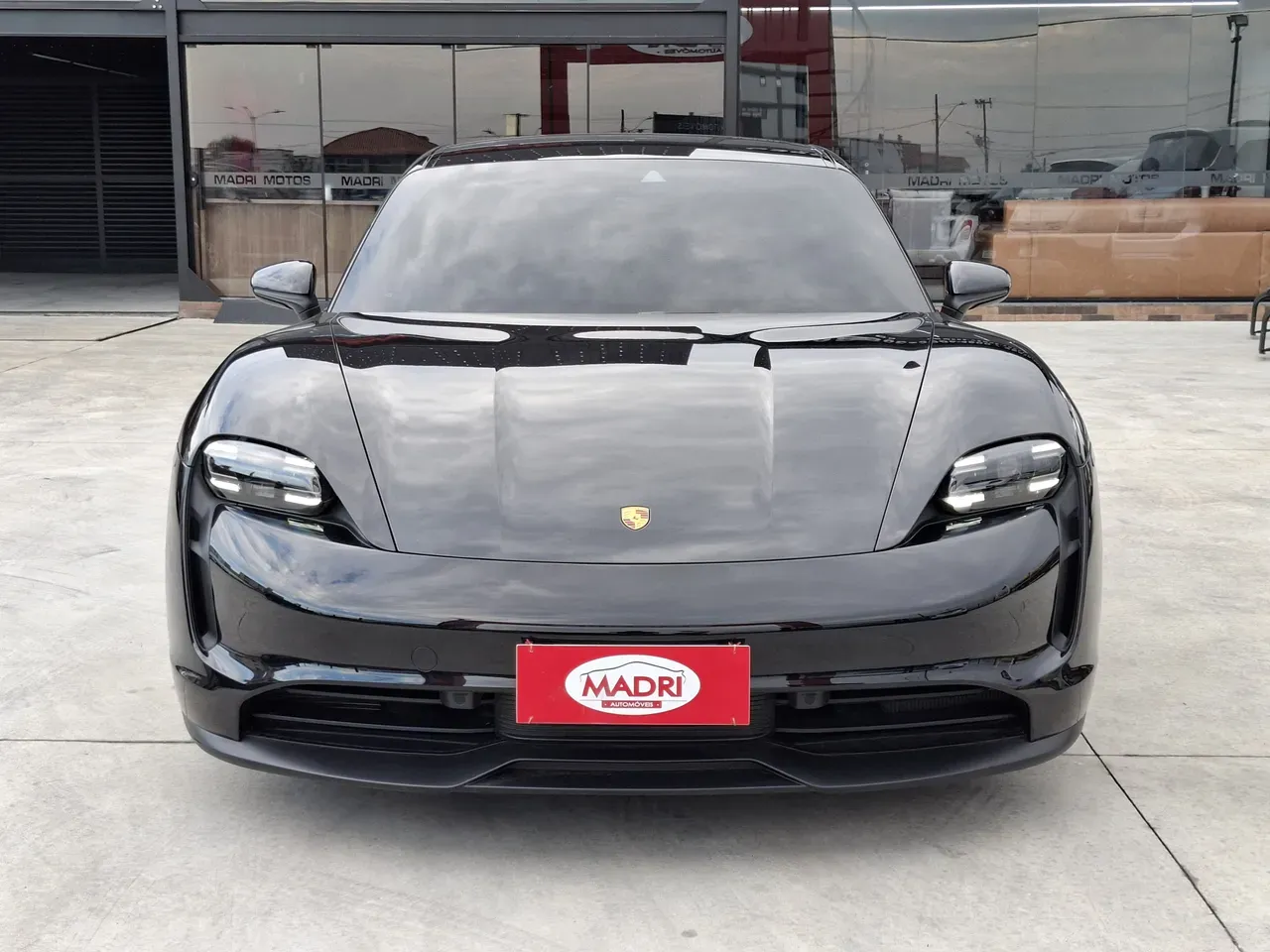 Porsche Taycan - Imagem 4