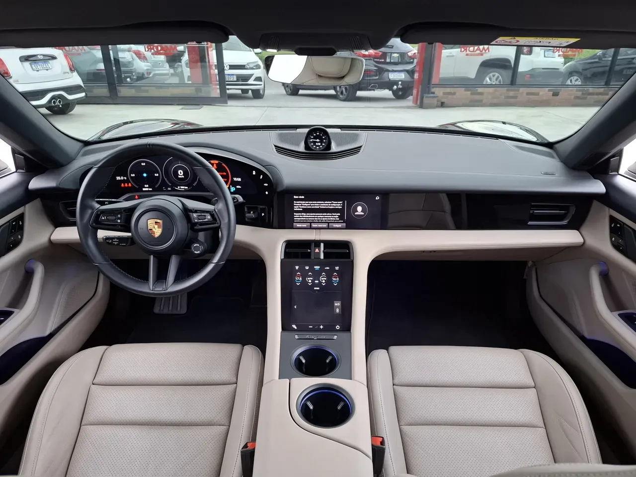 Porsche Taycan - Imagem 9