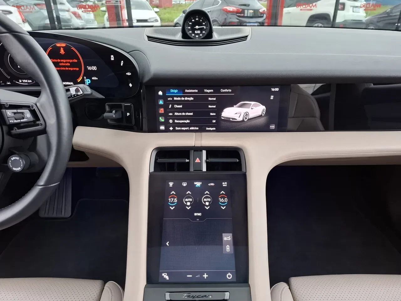 Porsche Taycan - Imagem 14