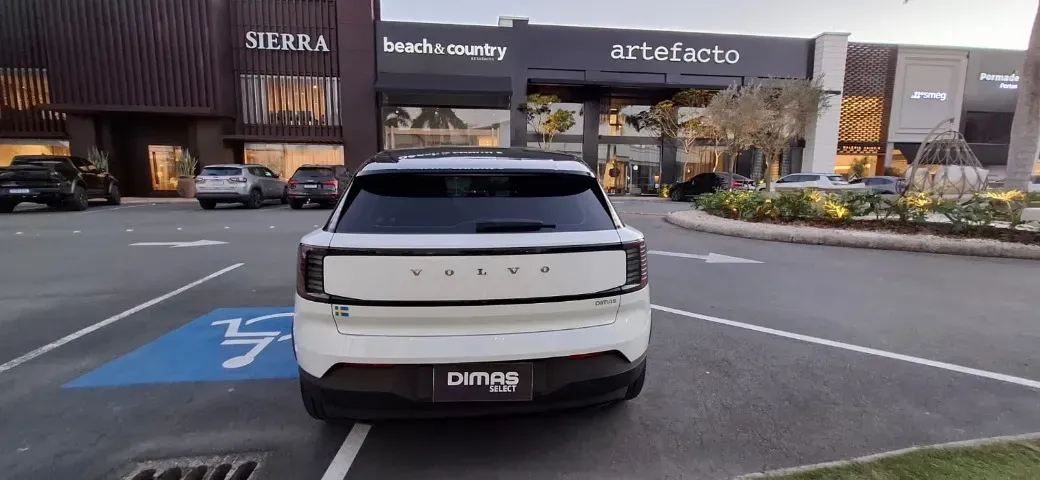 Volvo EX30 - Imagem 4