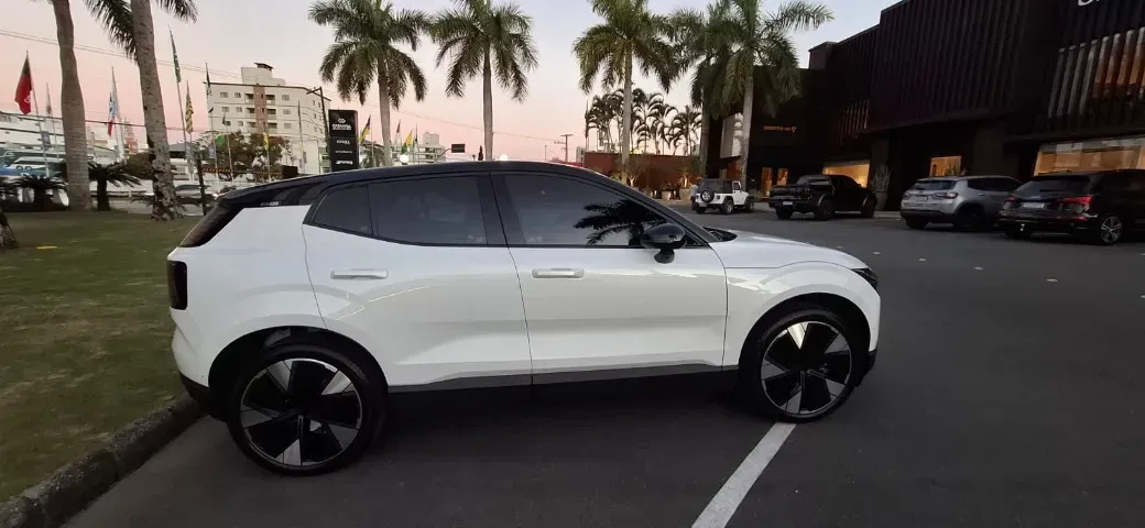 Volvo EX30 - Imagem 6