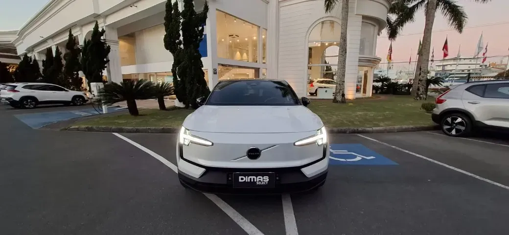 Volvo EX30 - Imagem 8