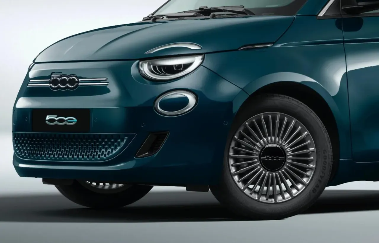 Fiat 500e - Imagem 4