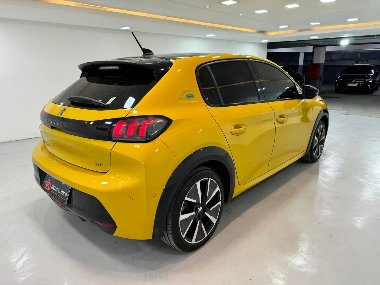 Peugeot E-208 - Imagem 6