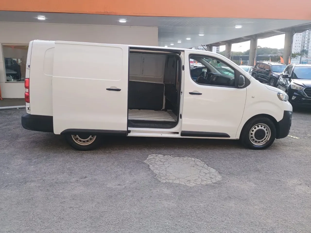 Peugeot E-expert - Imagem 8