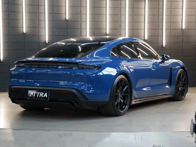 Porsche Taycan - Imagem 7