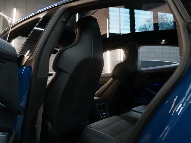 Porsche Taycan - Imagem 13