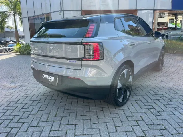 Volvo EX30 - Imagem 4