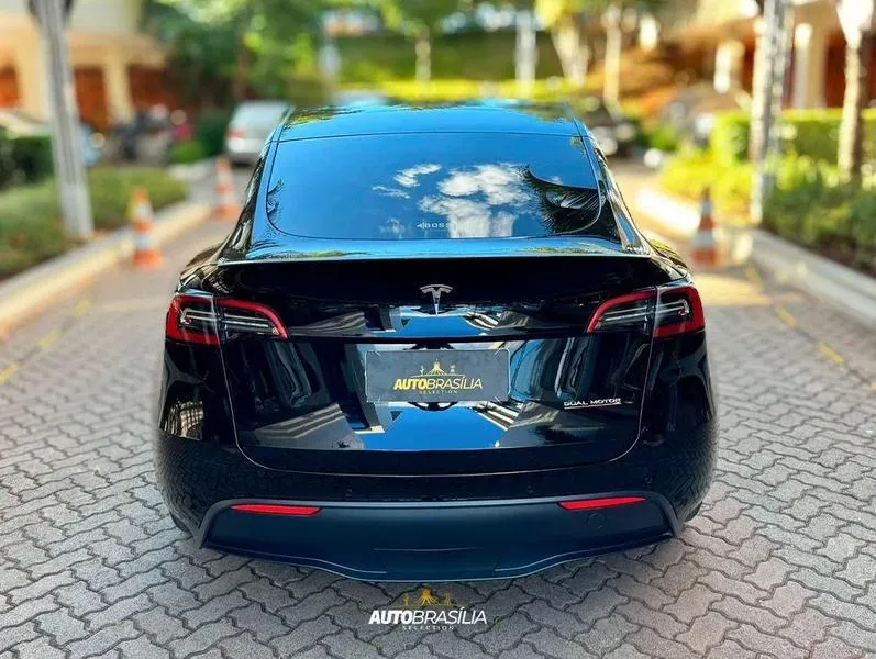 Tesla Model Y - Imagem 13