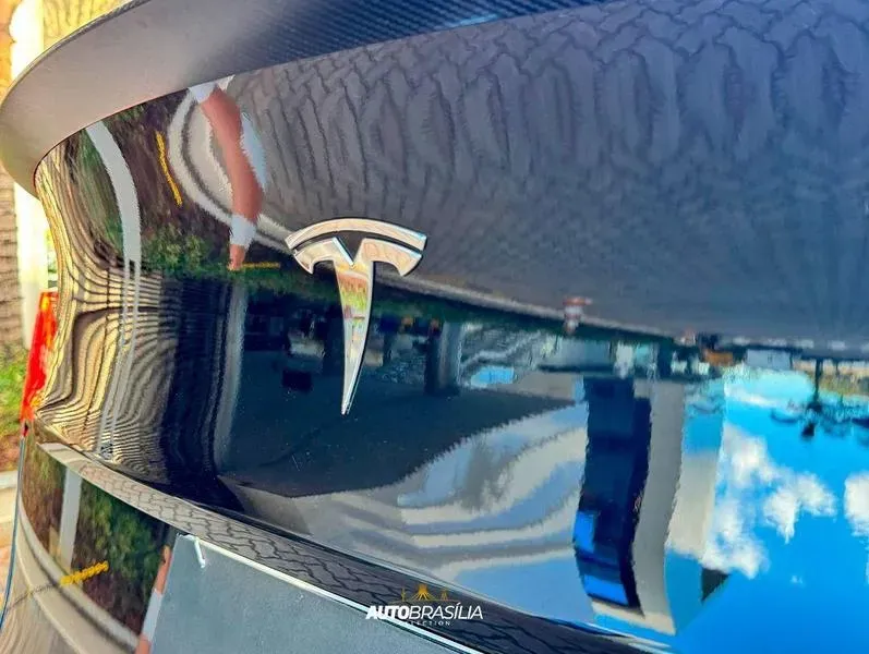 Tesla Model Y - Imagem 14