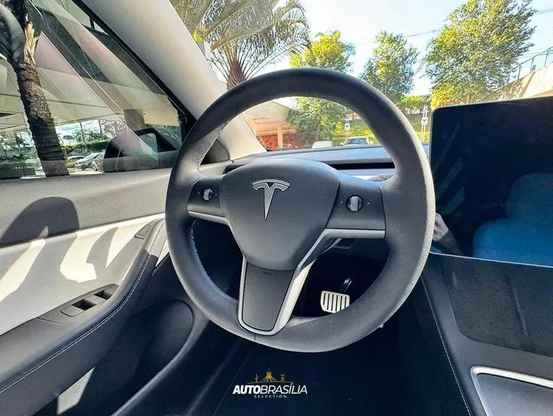 Tesla Model Y - Imagem 19