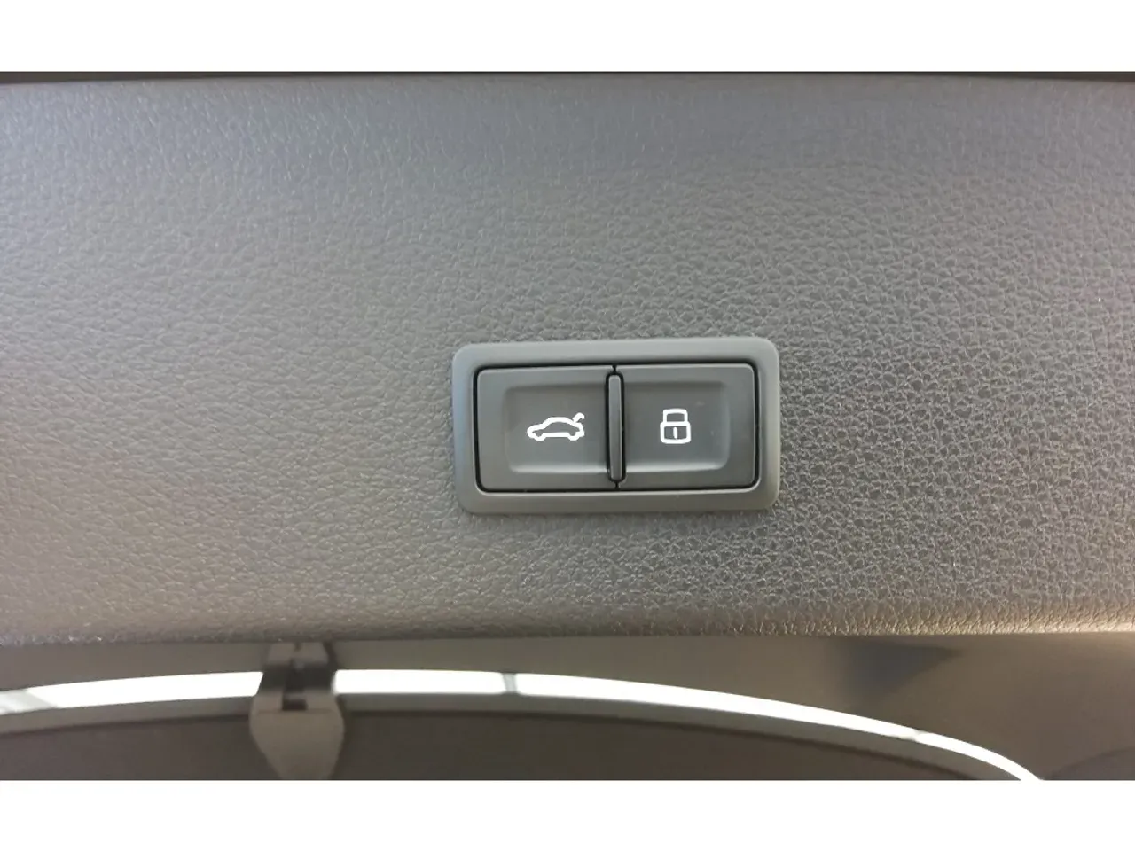 Audi E-tron Sportback - Imagem 18