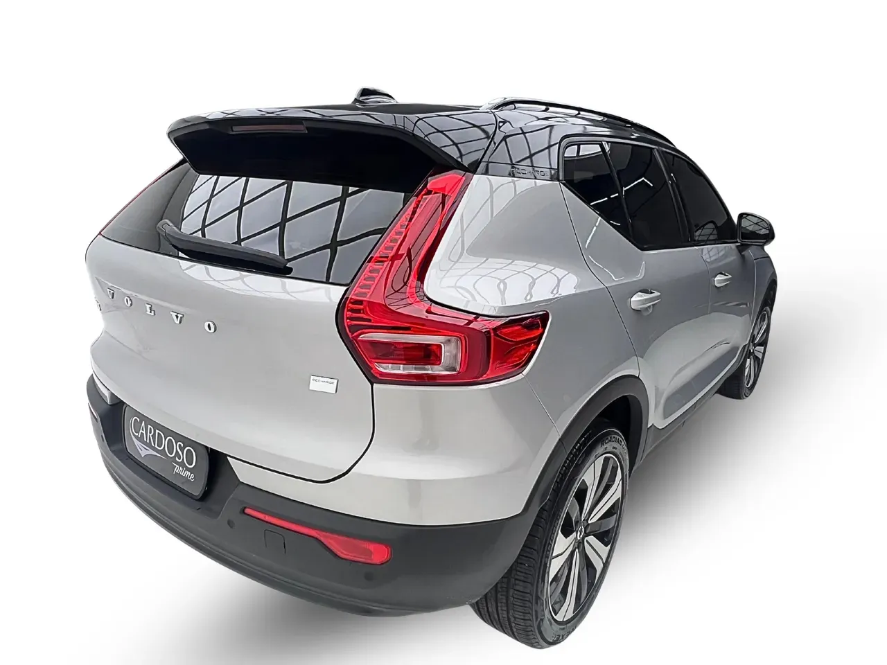 Volvo XC40 Recharge - Imagem 6