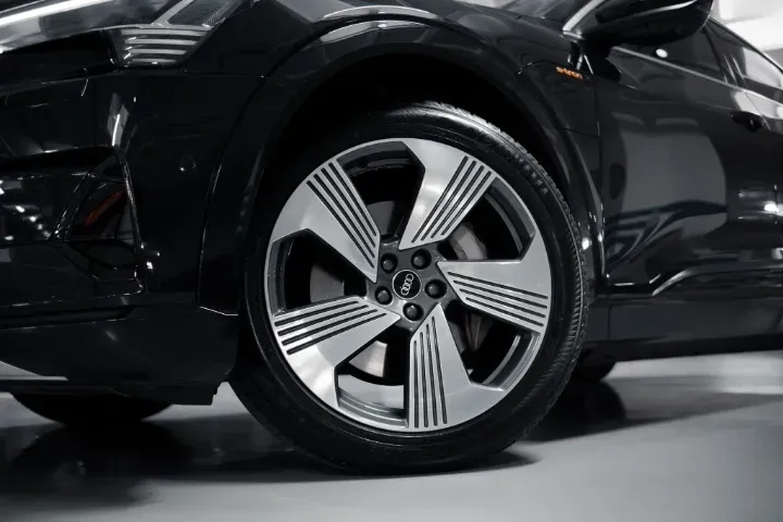 Audi E-tron Sportback - Imagem 10