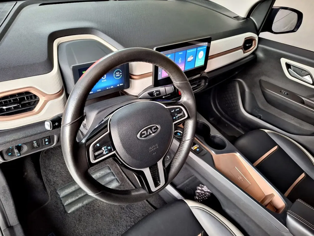 JAC E-JS1 - Imagem 8