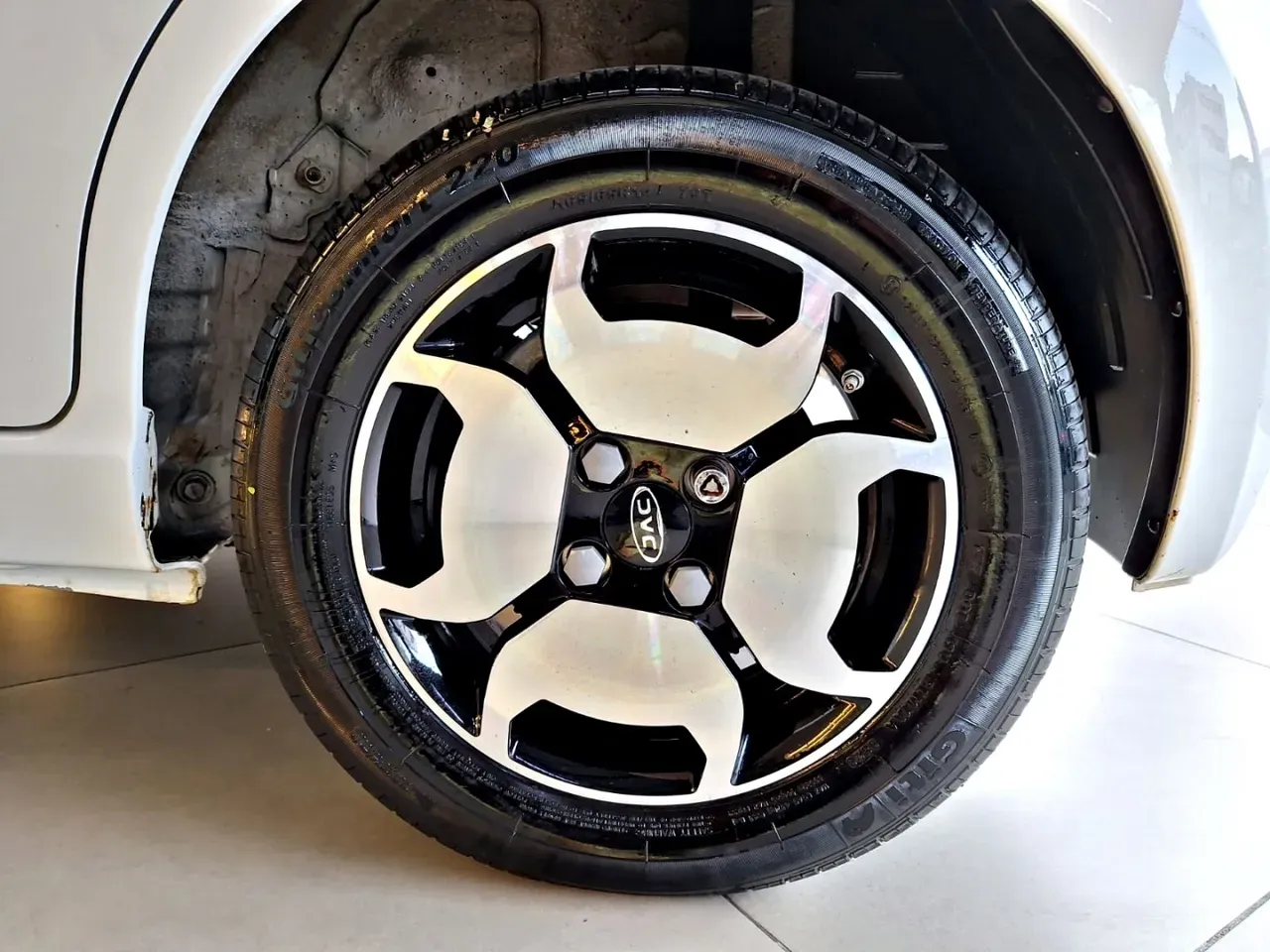 JAC E-JS1 - Imagem 18