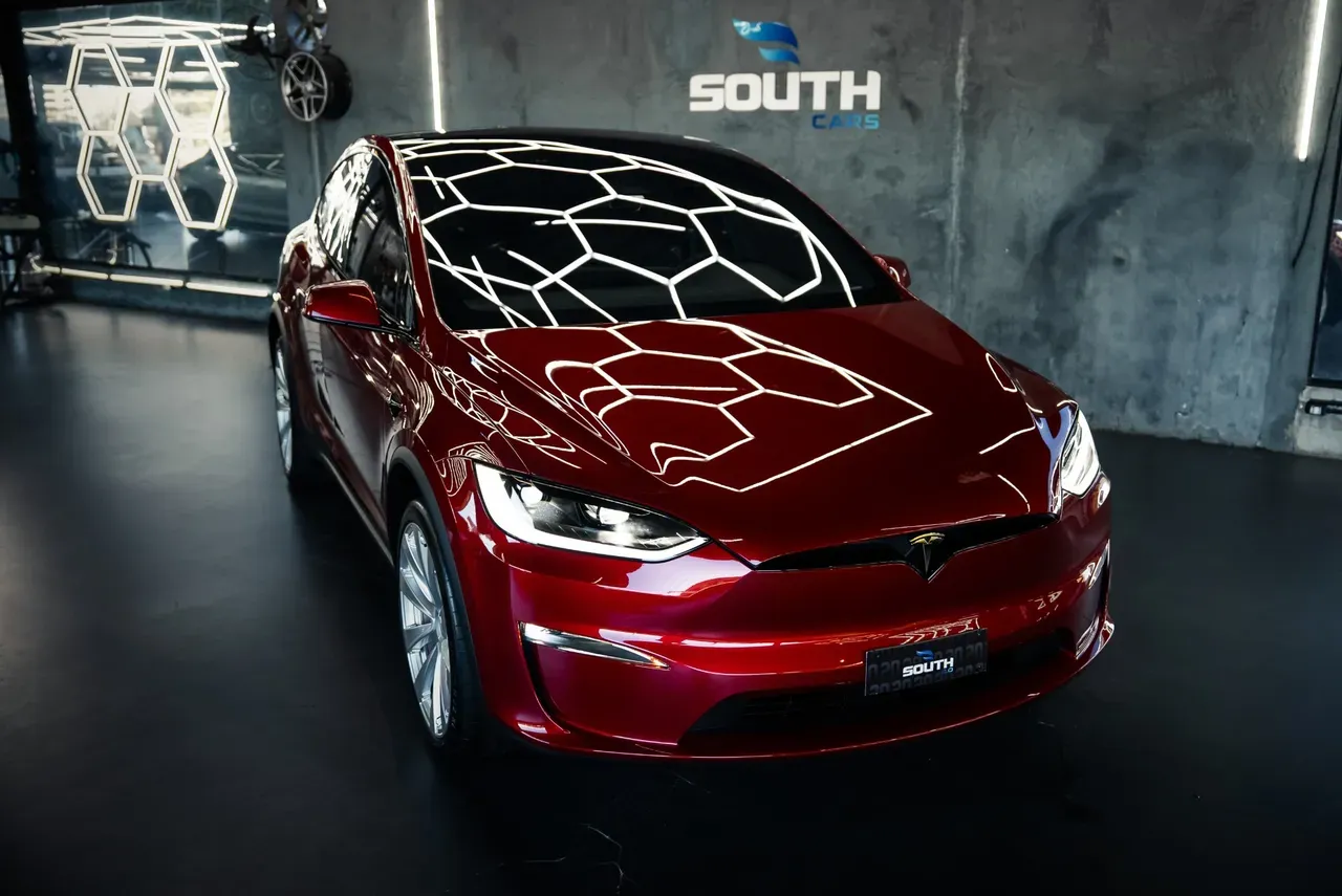 Tesla Model X - Imagem 3