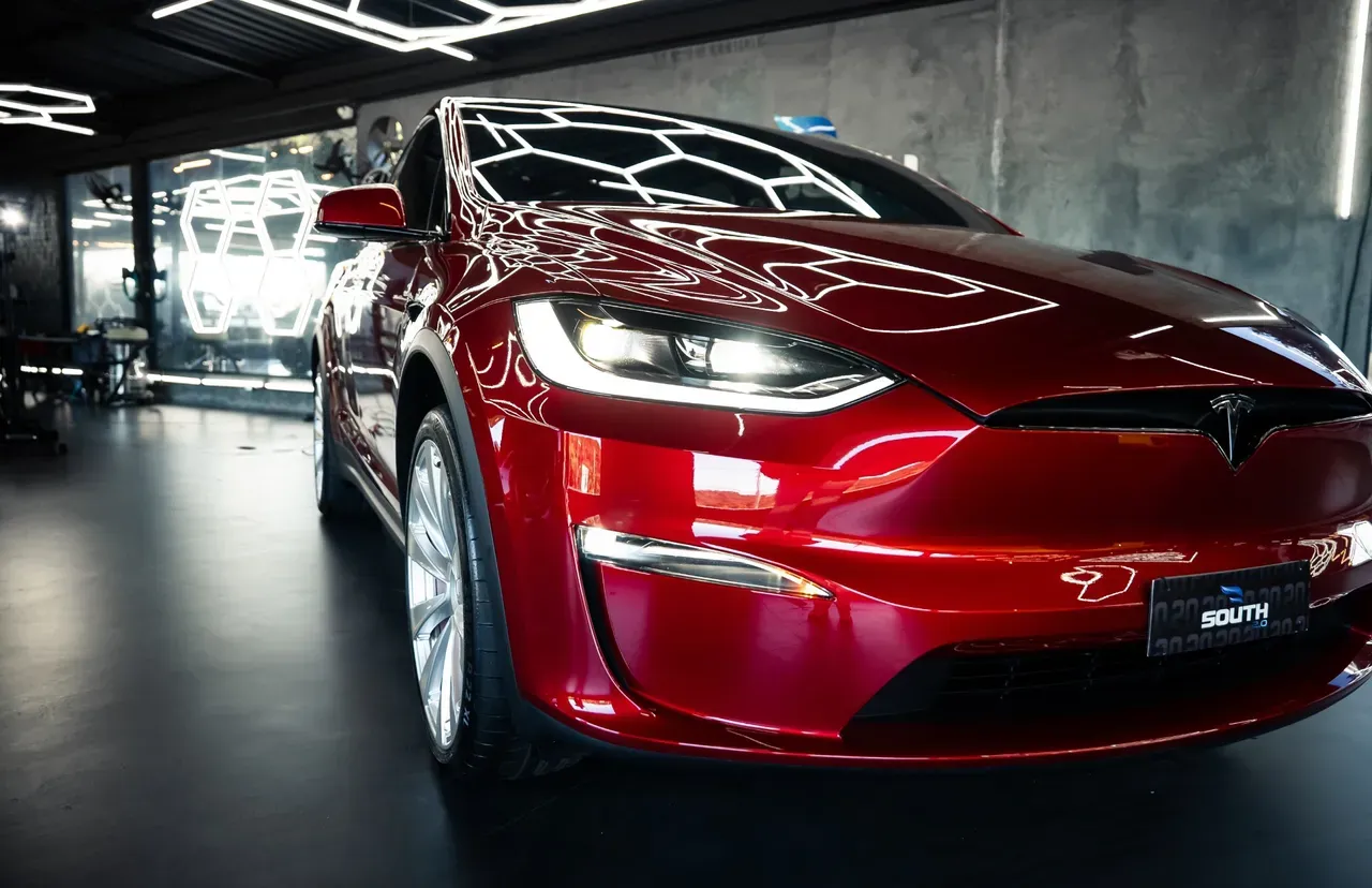 Tesla Model X - Imagem 4