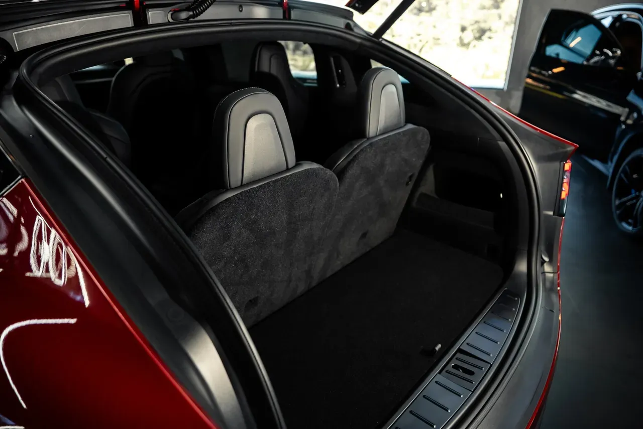 Tesla Model X - Imagem 9