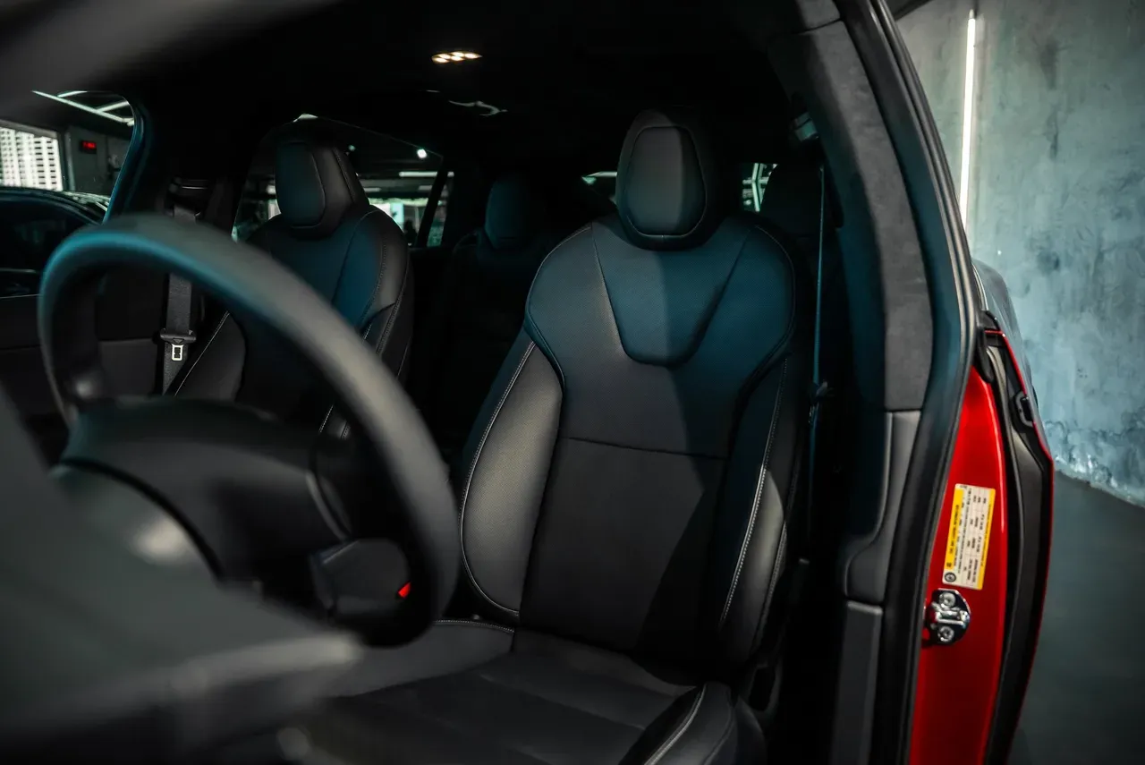 Tesla Model X - Imagem 10