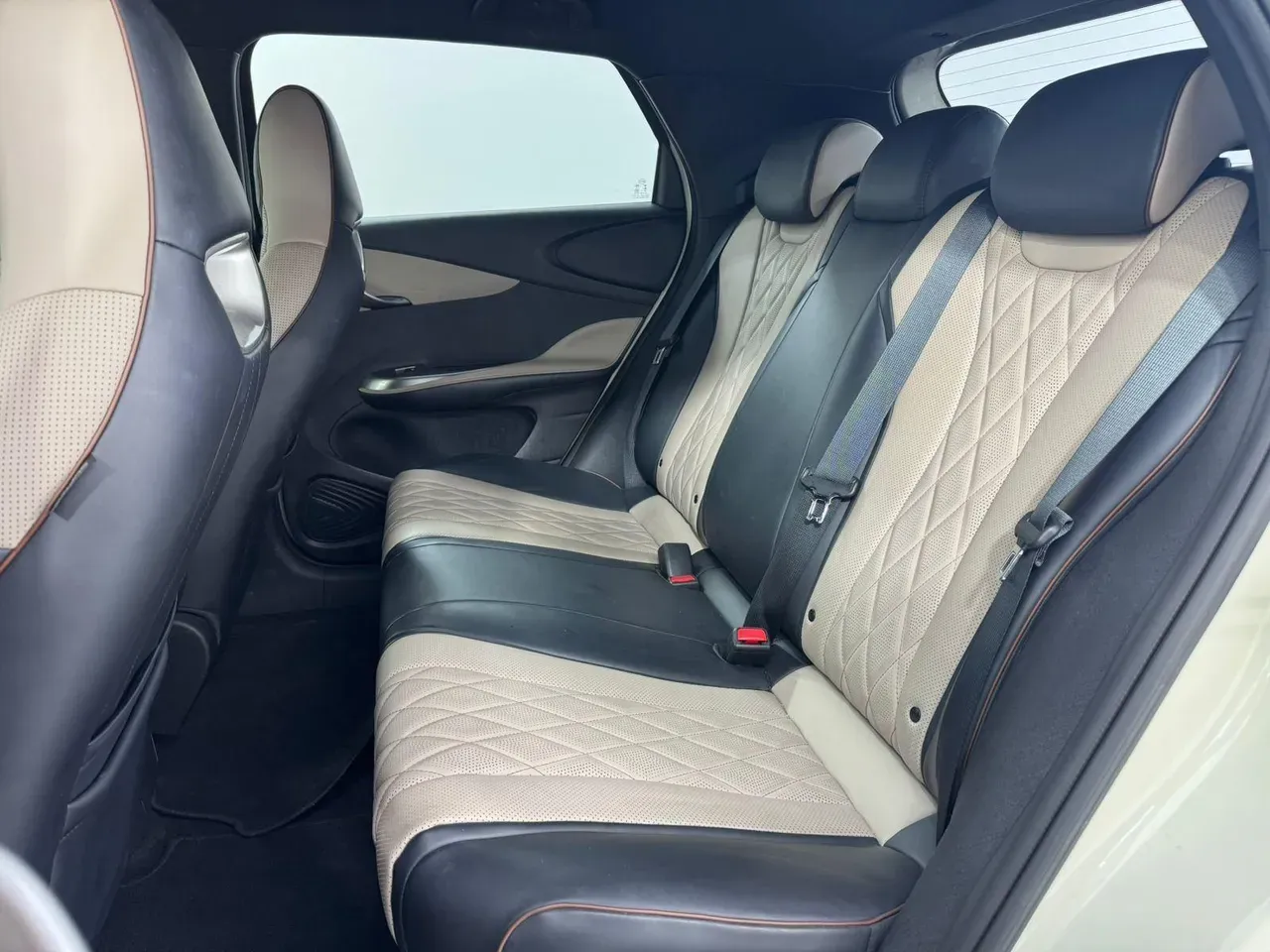 BYD Dolphin - Imagem 12