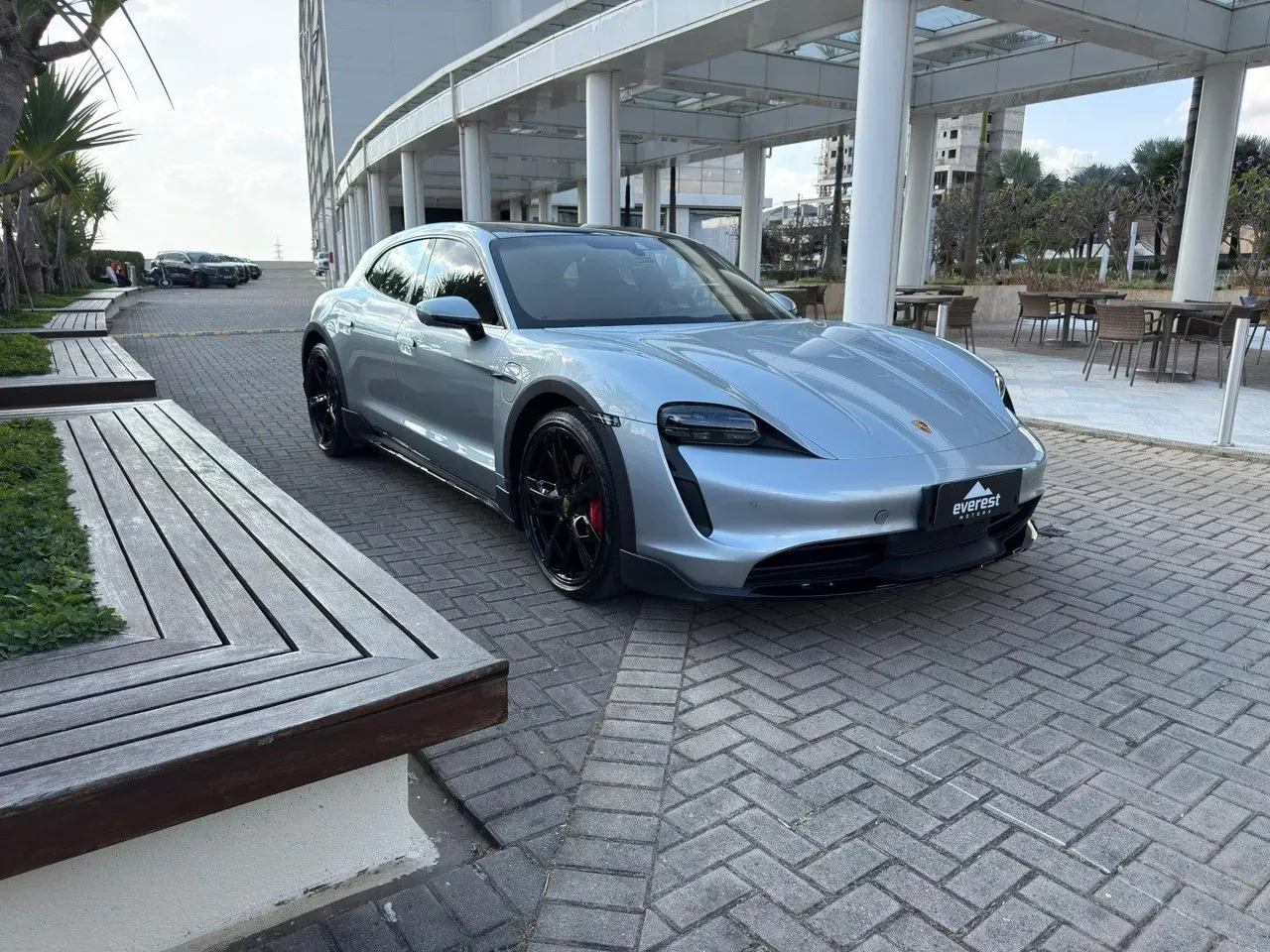 Porsche Taycan - Imagem 3