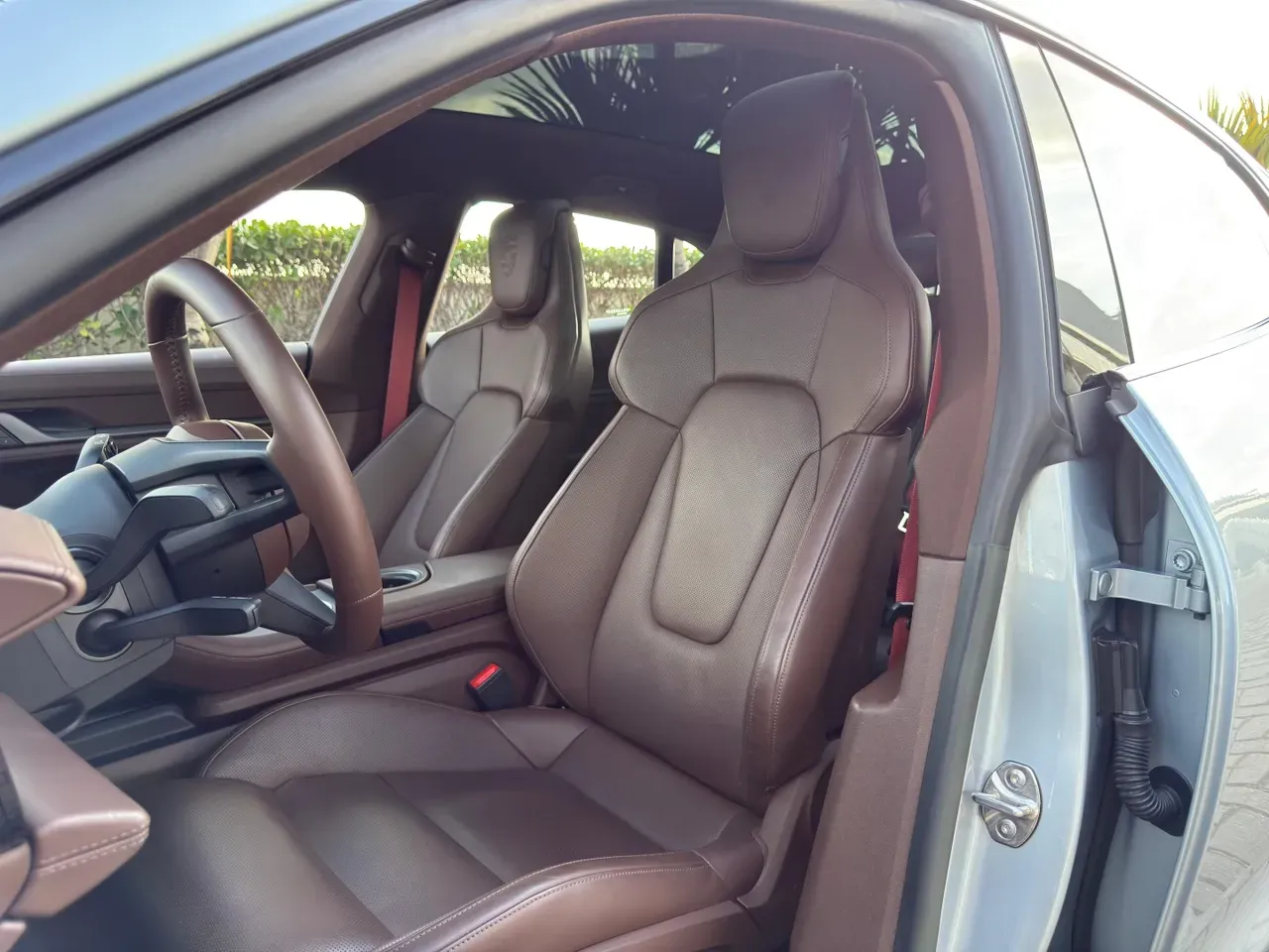 Porsche Taycan - Imagem 7