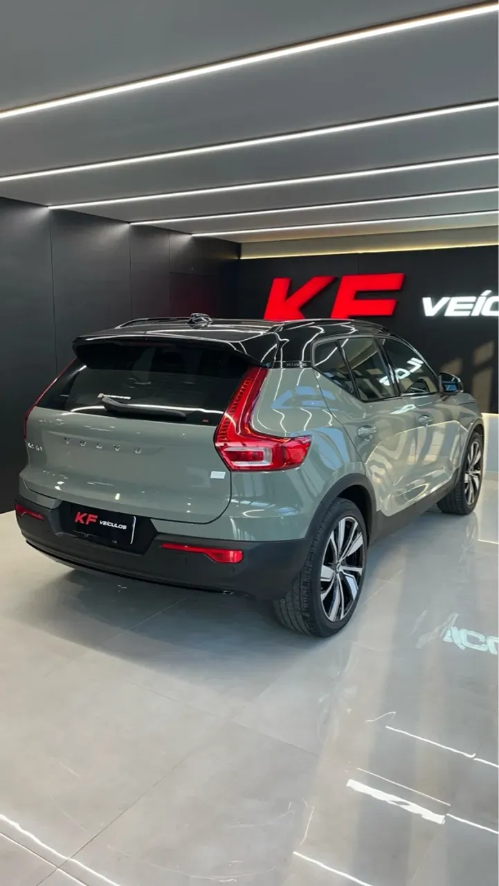 Volvo XC40 Recharge - Imagem 8