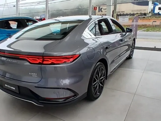 BYD Han - Imagem 6