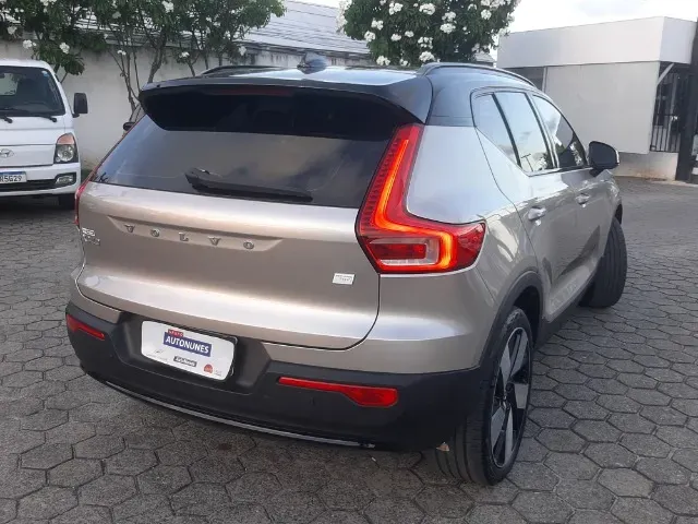 Volvo XC40 Recharge - Imagem 3
