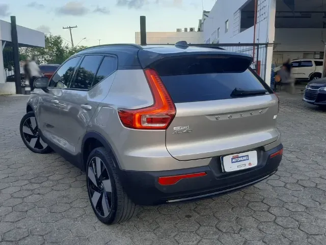 Volvo XC40 Recharge - Imagem 5