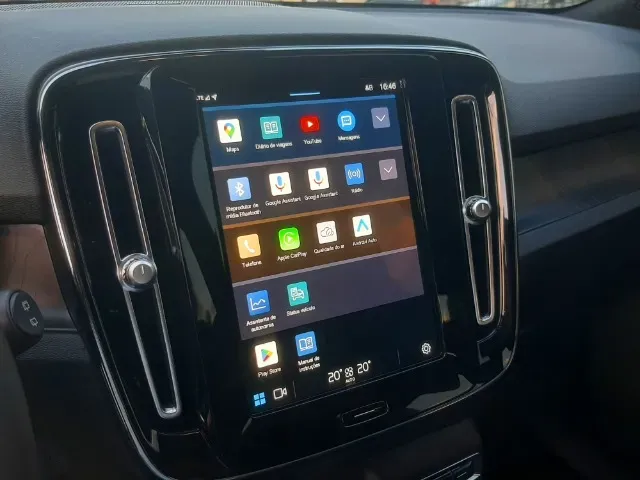 Volvo XC40 Recharge - Imagem 11