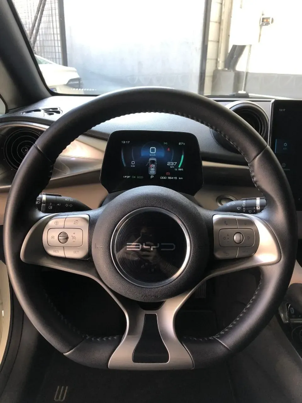 BYD Dolphin - Imagem 12