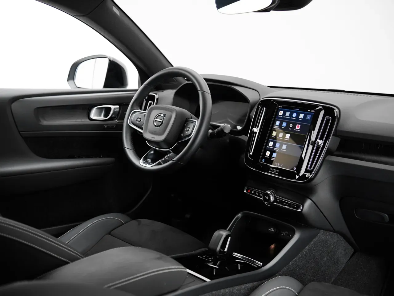 Volvo C40 Recharge - Imagem 13