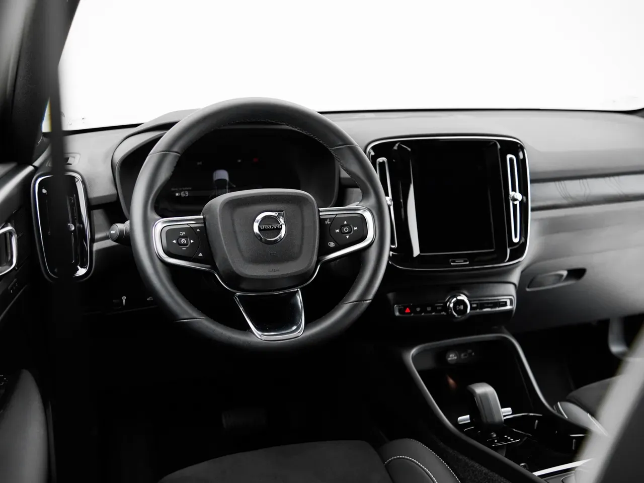 Volvo C40 Recharge - Imagem 14