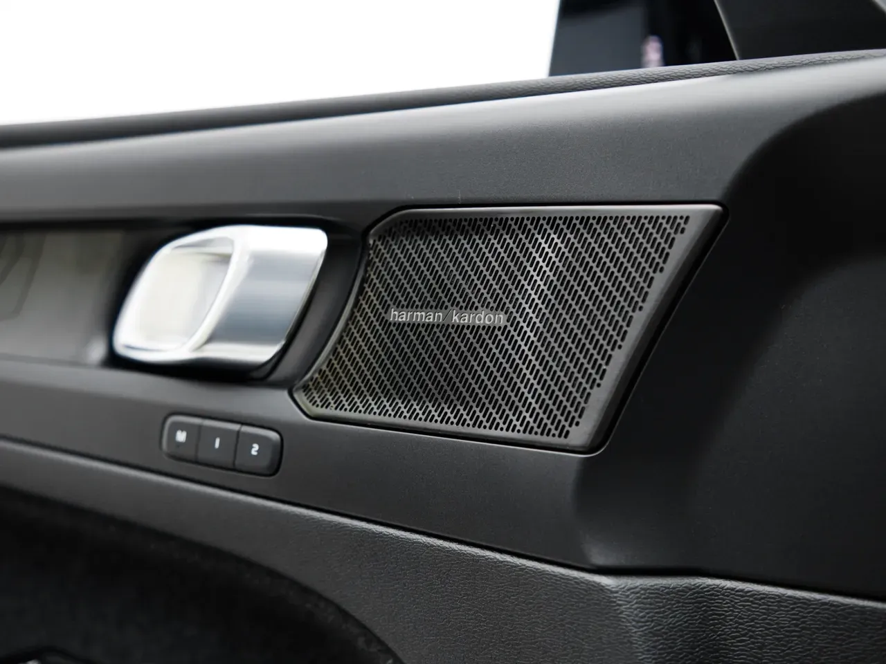 Volvo C40 Recharge - Imagem 20