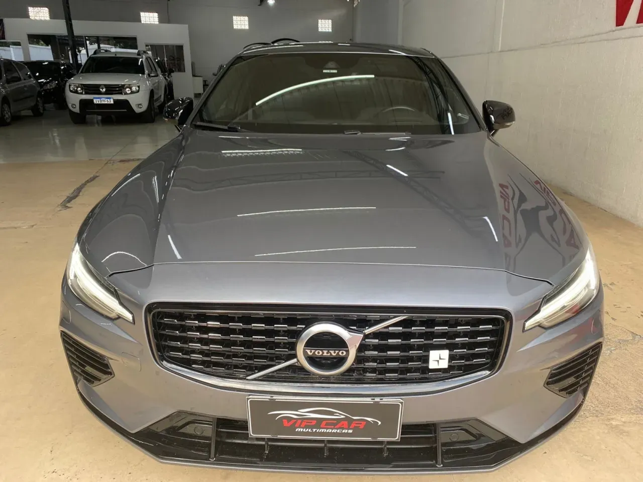 Volvo S60 Recharge Plug-in Hybrid - Imagem 2