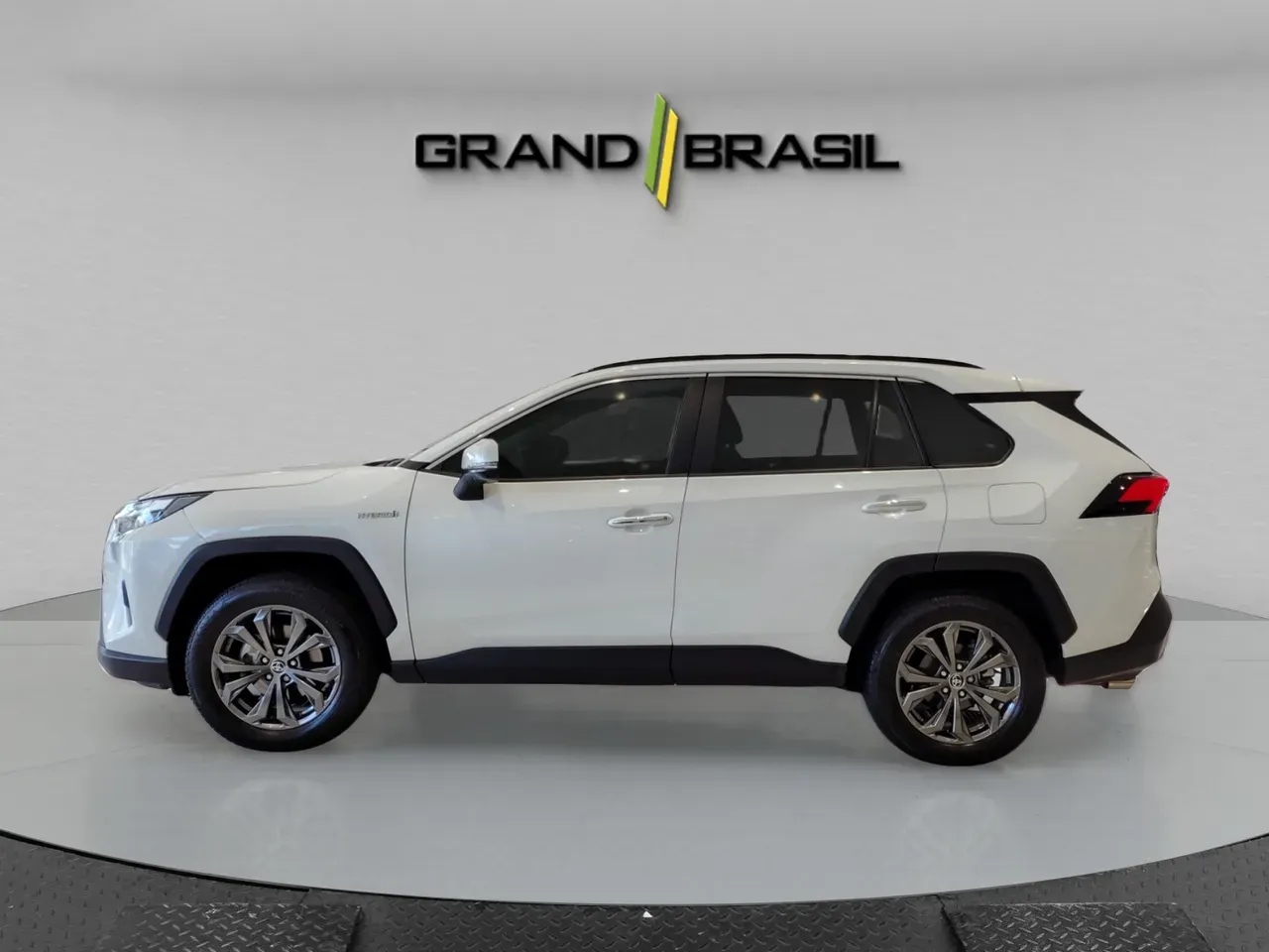 Toyota Rav4 EV - Imagem 6