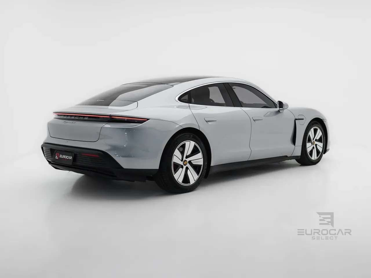 Porsche Taycan - Imagem 4