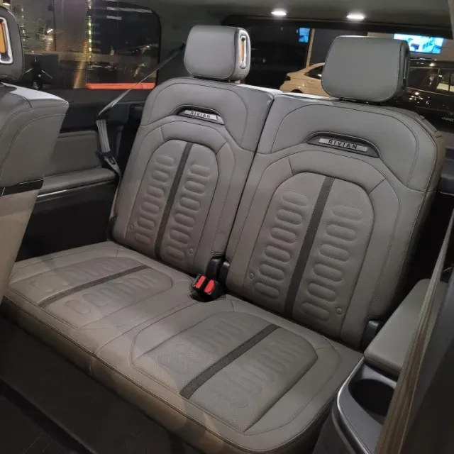 Rivian R1t - Imagem 9