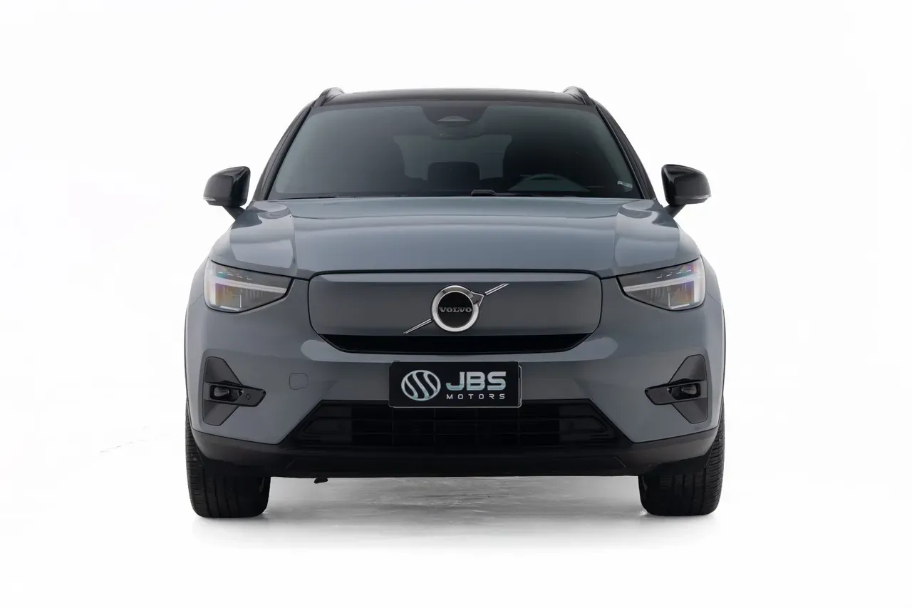 Volvo XC40 Recharge - Imagem 2