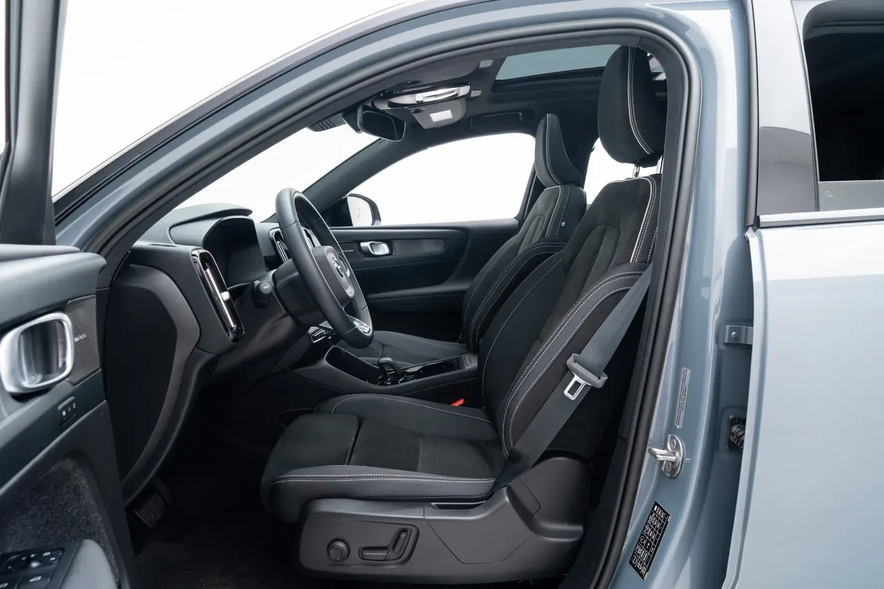 Volvo XC40 Recharge - Imagem 14