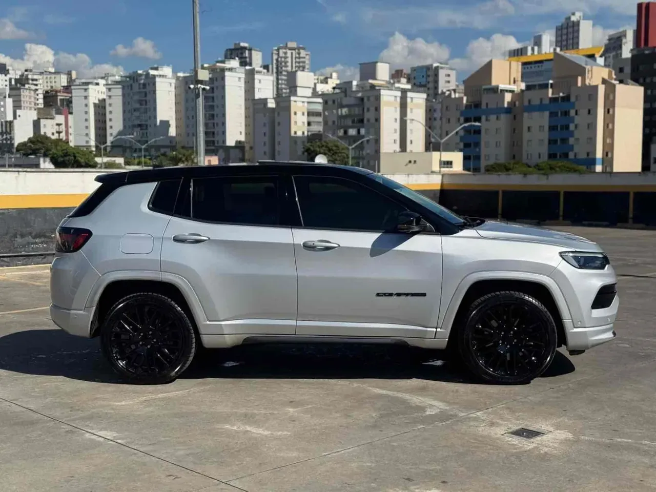 Jeep Compass 4xe Plug-in Hybrid - Imagem 5