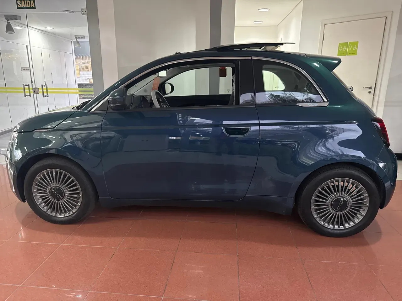 Fiat 500e - Imagem 4